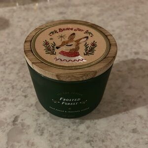 “New” DW Home Frosted Forest Green Candle 13.9 oz